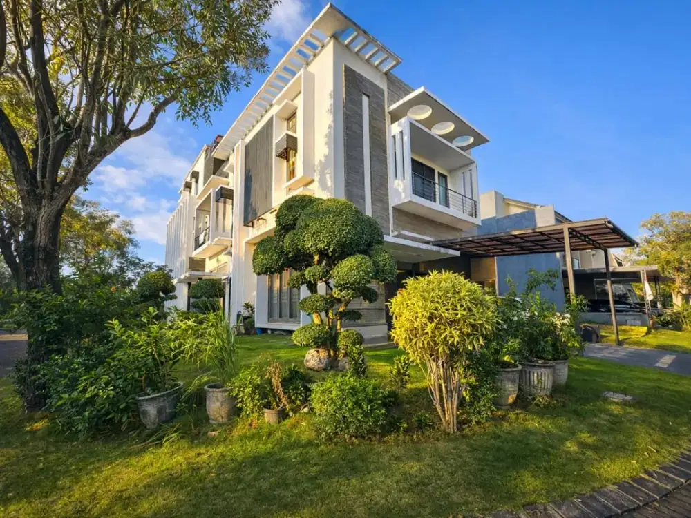 Rumah Granada The Mansion