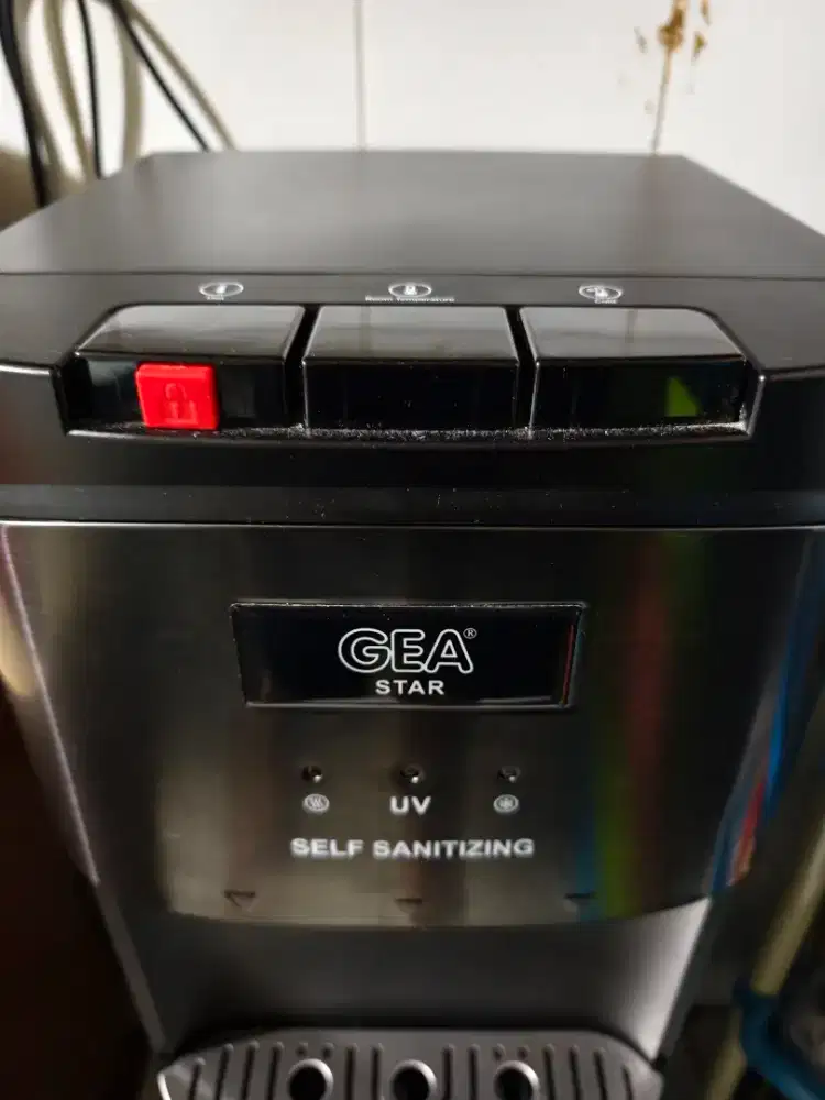 Dispenser Galon Bawah GEA Star UV