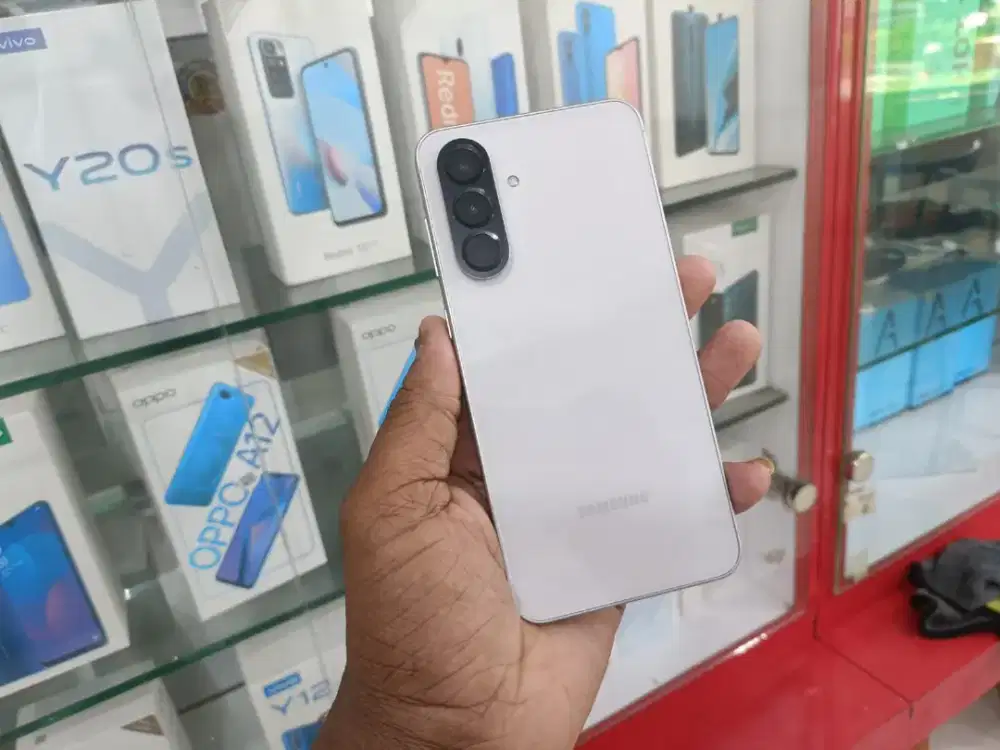 Samsung A56 12/255 like new fullset grs juli 2026