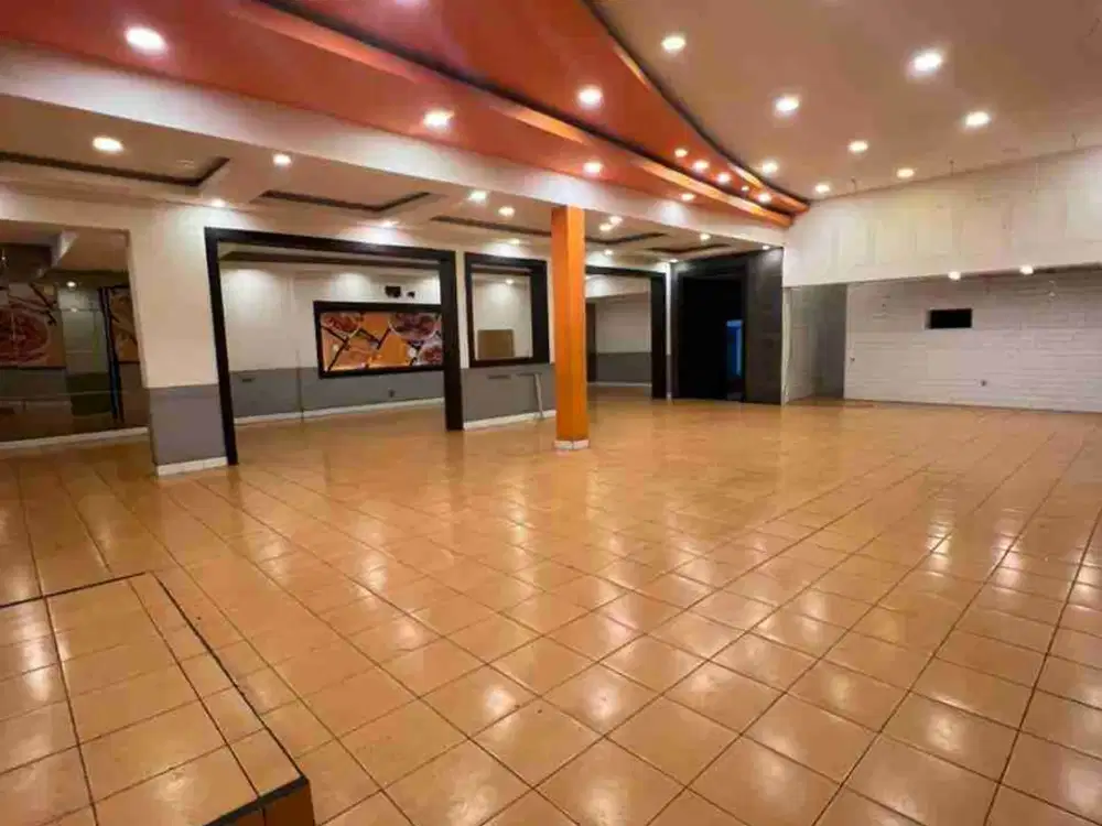 disewakan ruang usaha super strategis sayap Riau Bandung