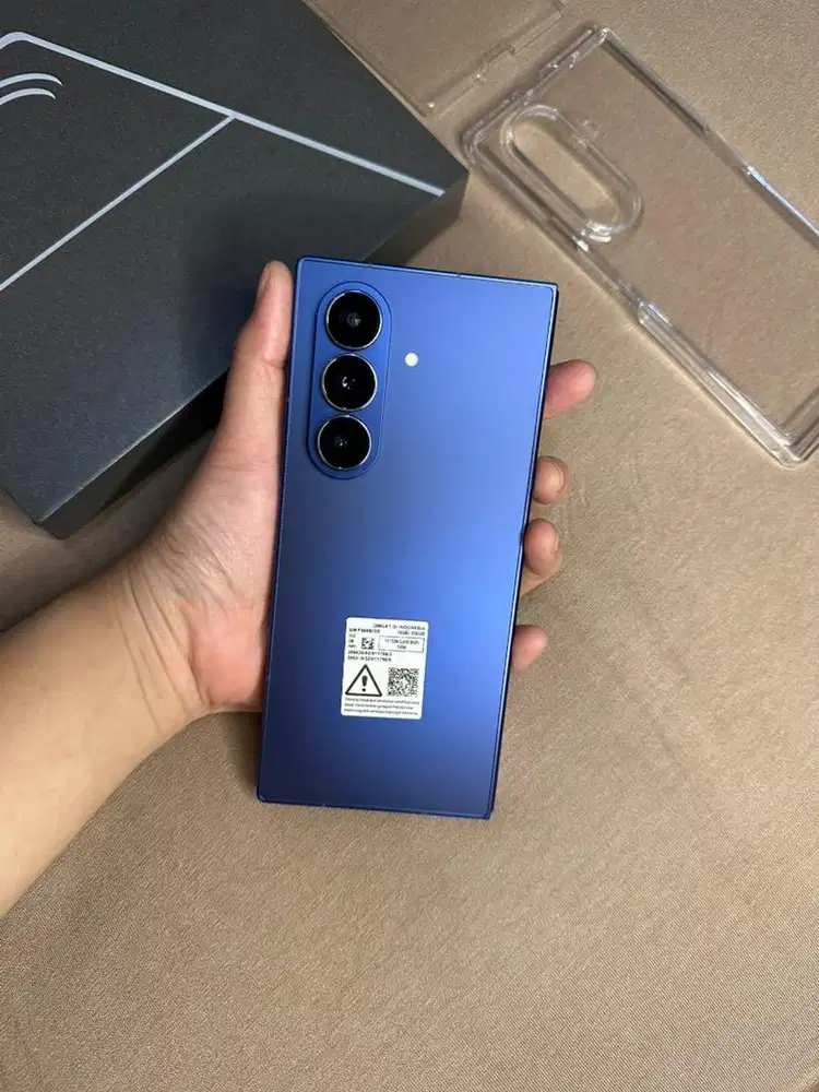 SAMSUNG GALAXY Z FOLD 7 12/256GB GARANSI ON PANJANG OKTOBER 2026