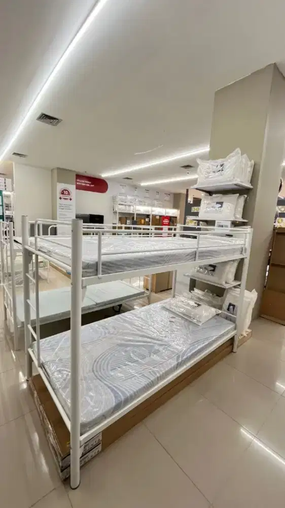 Tempat tidur tingkat