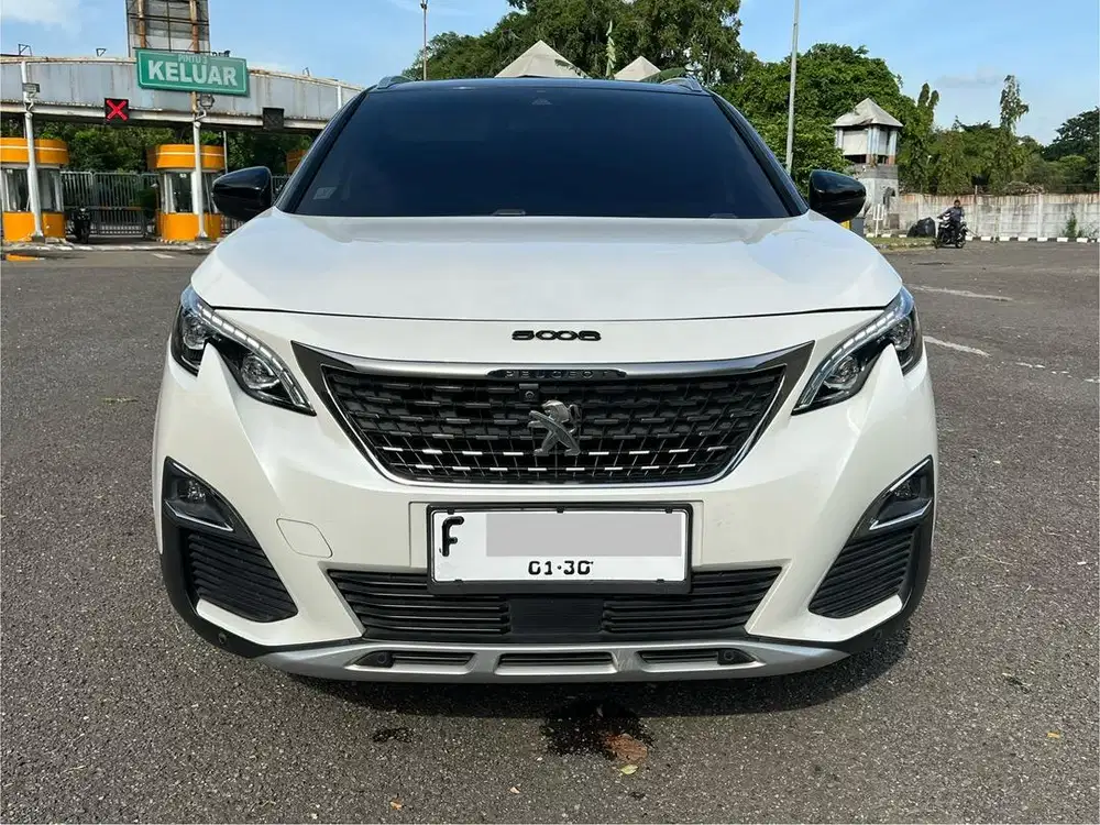 TERMURAH!! PEUGEOT 5008 GT LINE AT PUTIH 2019 (PEMAKAIAN 2020)