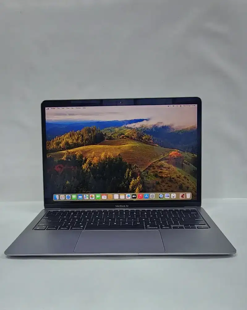 Macbook air m1 2020 8/512 gray