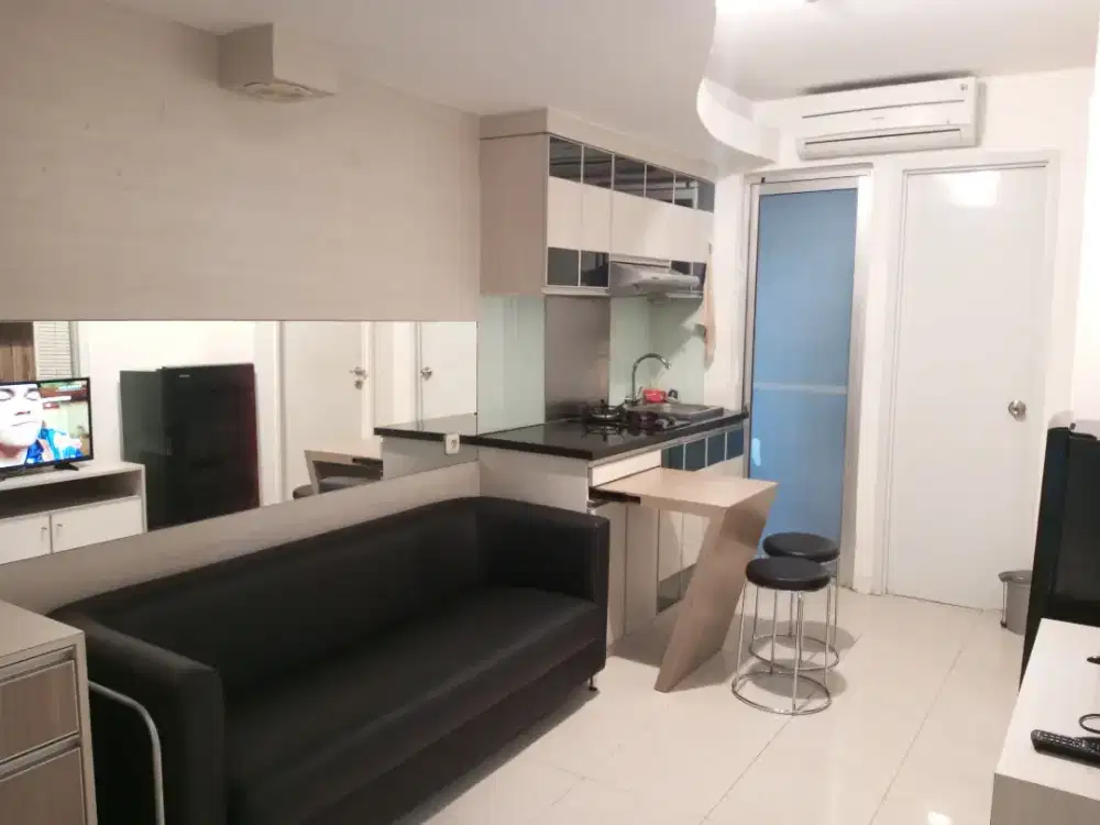 SEWA APARTEMEN BASURA TIPE 2BR FURNISH DIATAS MALL