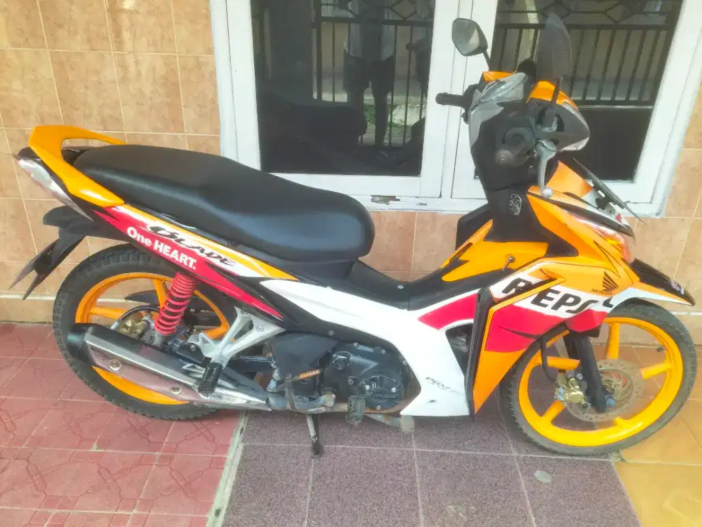 HONDA BLADE REPSOL
