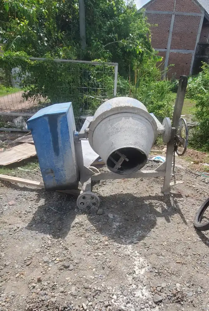Dijual Cepat! Mesin Molen Beton Merk Tiger - Mesin Sehat & Siap Kerja