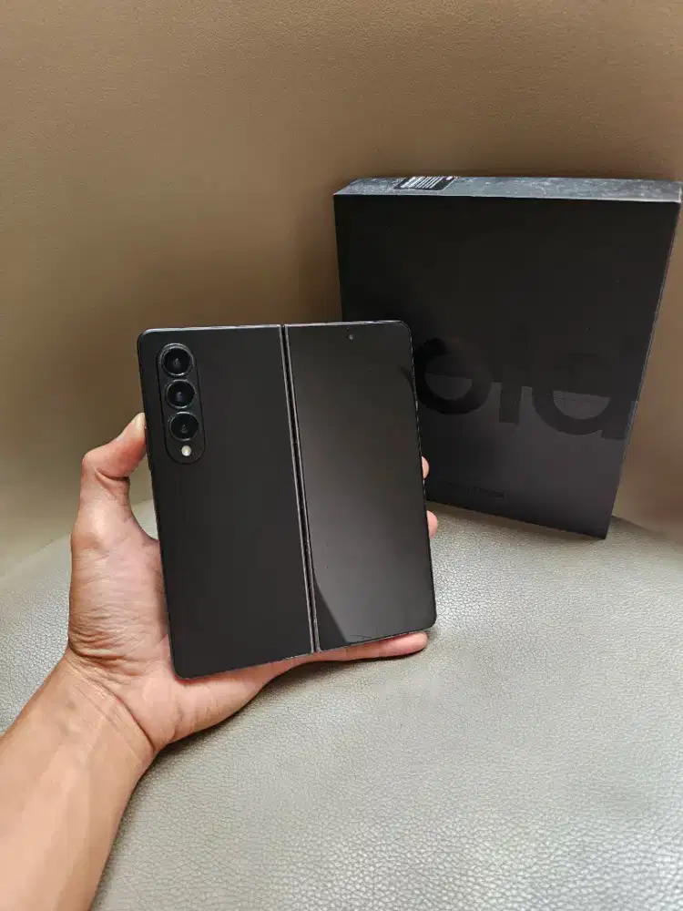 Samsung Z Fold 4 12/512GB Resmi Sein Black Lengkap