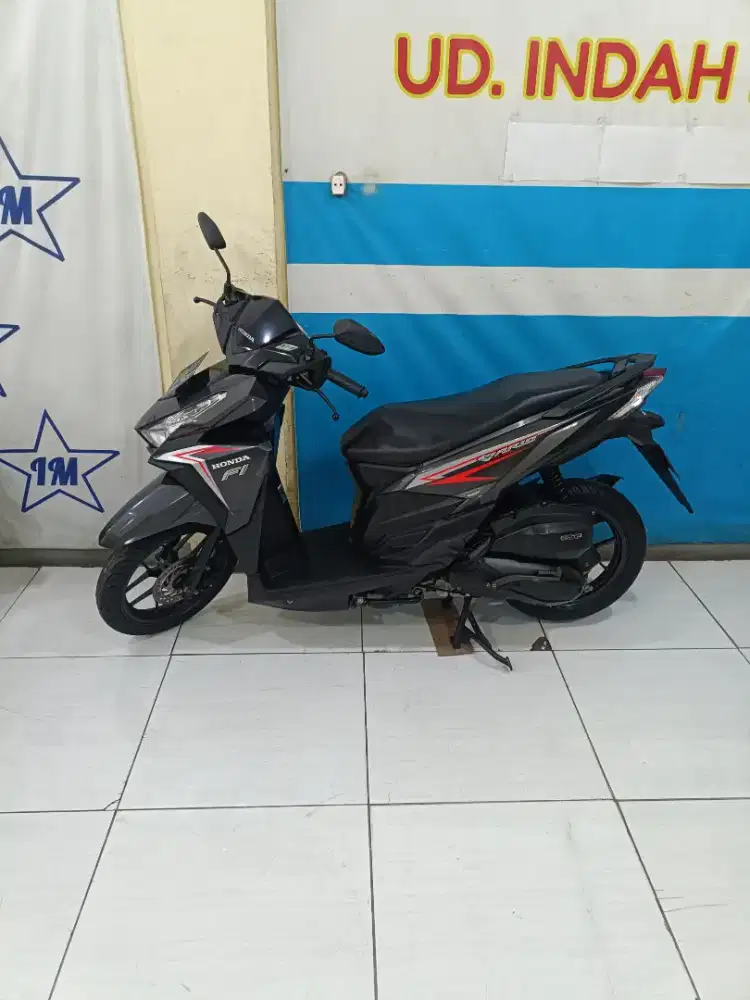 Honda VARIO 125 ESP CBS SPORTY FI ECO 2017 BISA KREDIT
