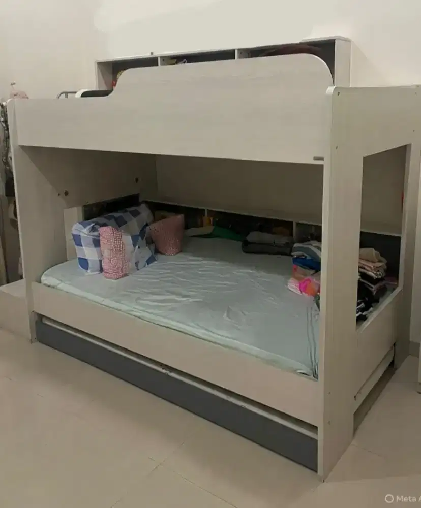 Dipan Kasur tingkat 3 Informa