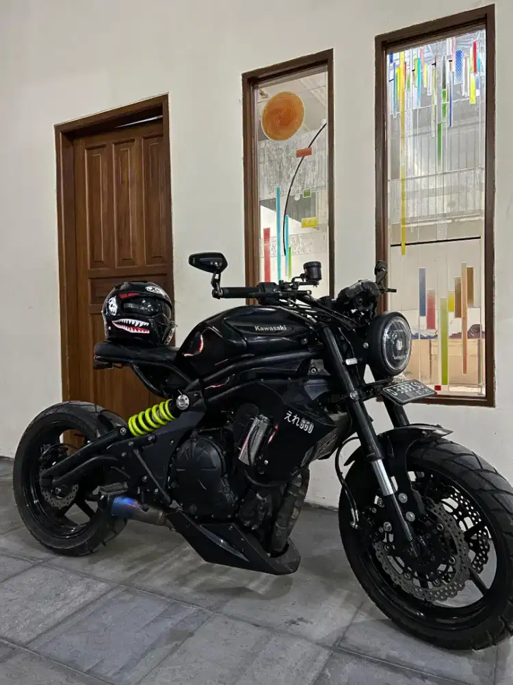 Moge Kawasaki ER6N 650 Modifikasi Scrambler