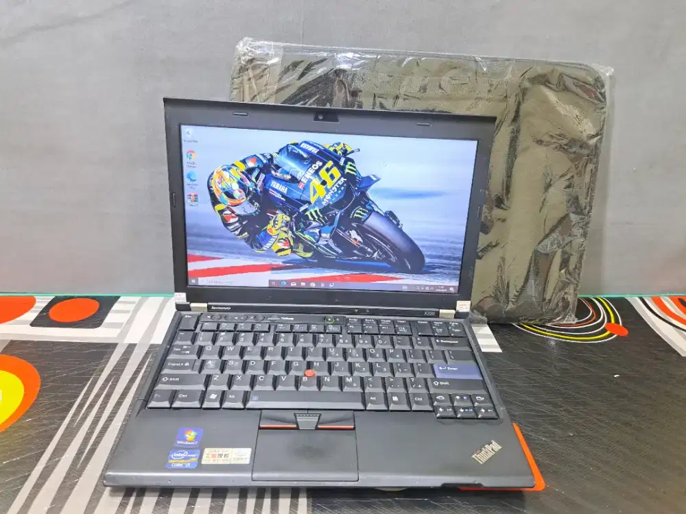 Lenovo Thinkpad X220 core i5 ram 4 hdd 320 gb siap pakai lancar jaya