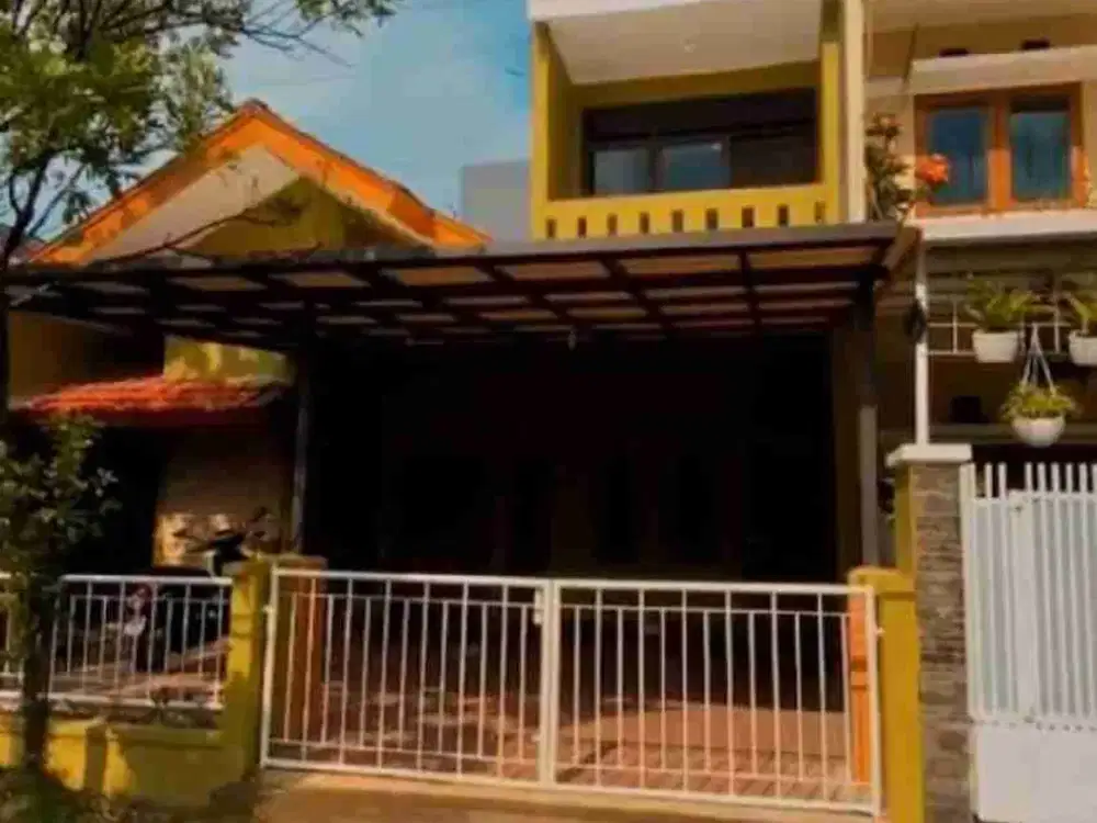 DISEWAKAN RUMAH SIAP SIAP HUNI SEMI FURNITURE KOMPLEK ISTANA KAWALUYAAN MARGACINTA BUAH BATU BANDUNG