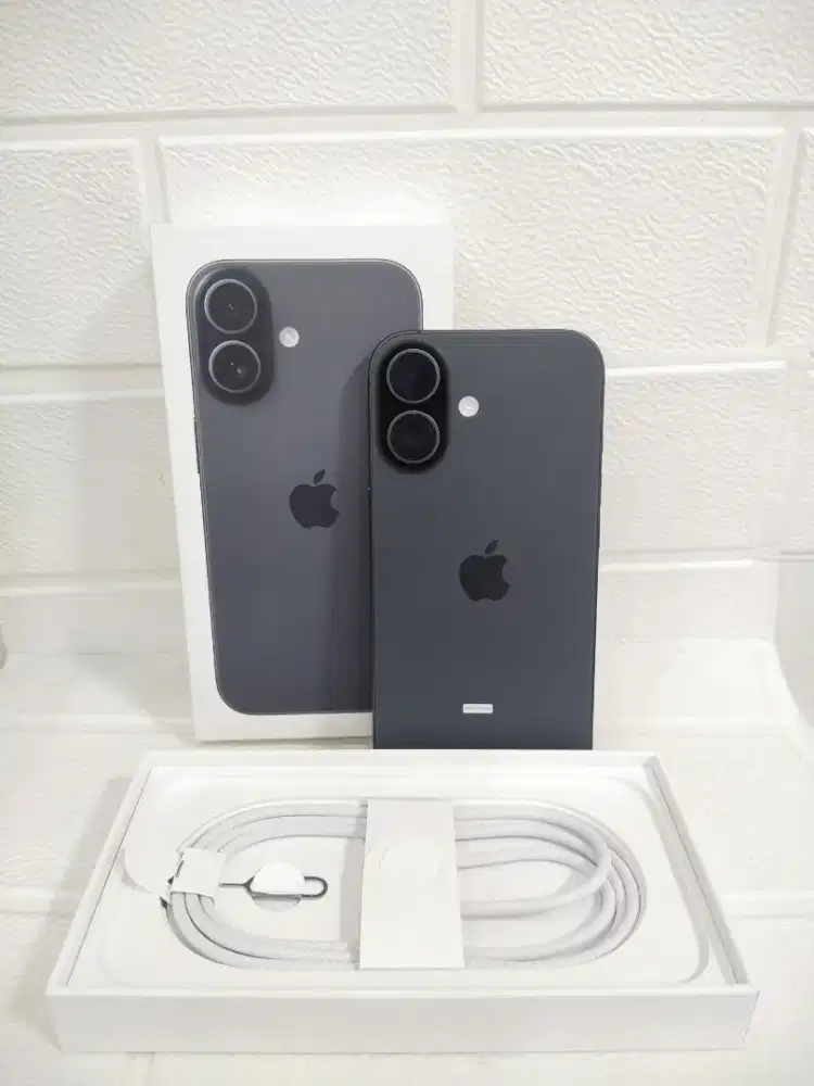 Iphone 17 256G ibox bh100 grs 12/2026 like new