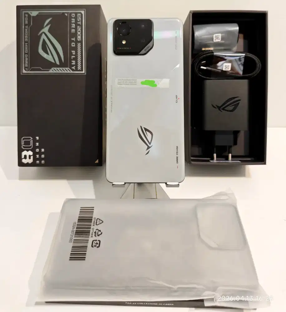 Asus Rog Phone 8 5G 12/256 Gb Likenew 98% Resmi 12 agustus 26 bs TT/BT