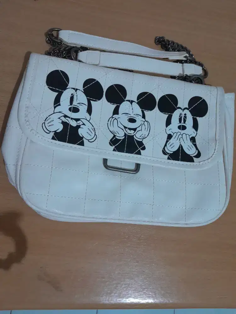 Tas putih mickey