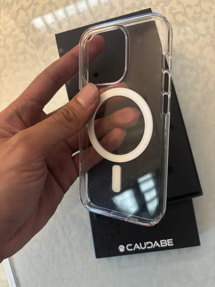 Caudabe Case iPhone 15 Pro Masih OK