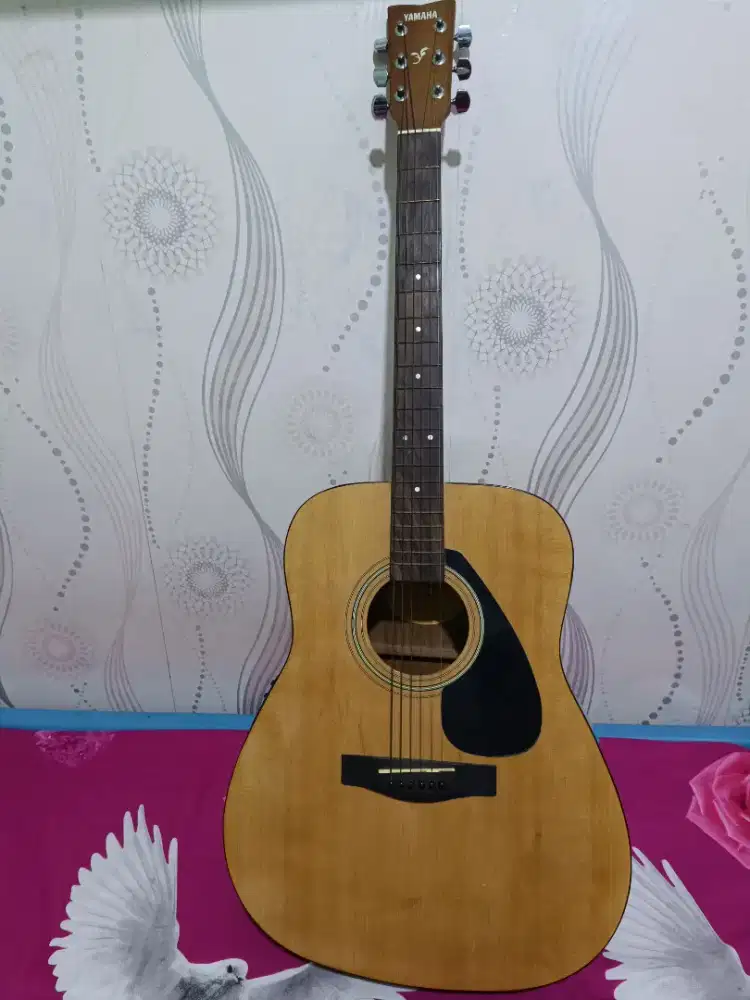 Gitar Akustik Yamaha FX310