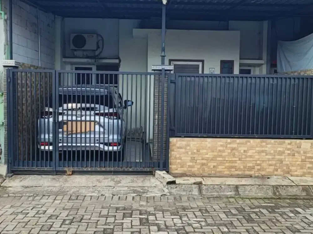 ANA RUMAH UK 6X18M DI KOMPLEK PURI GARDENA KALIDERES