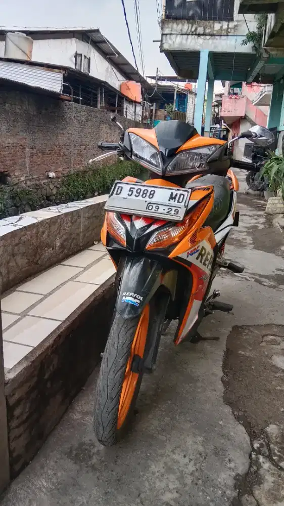 Honda blade repsol 125cc fi