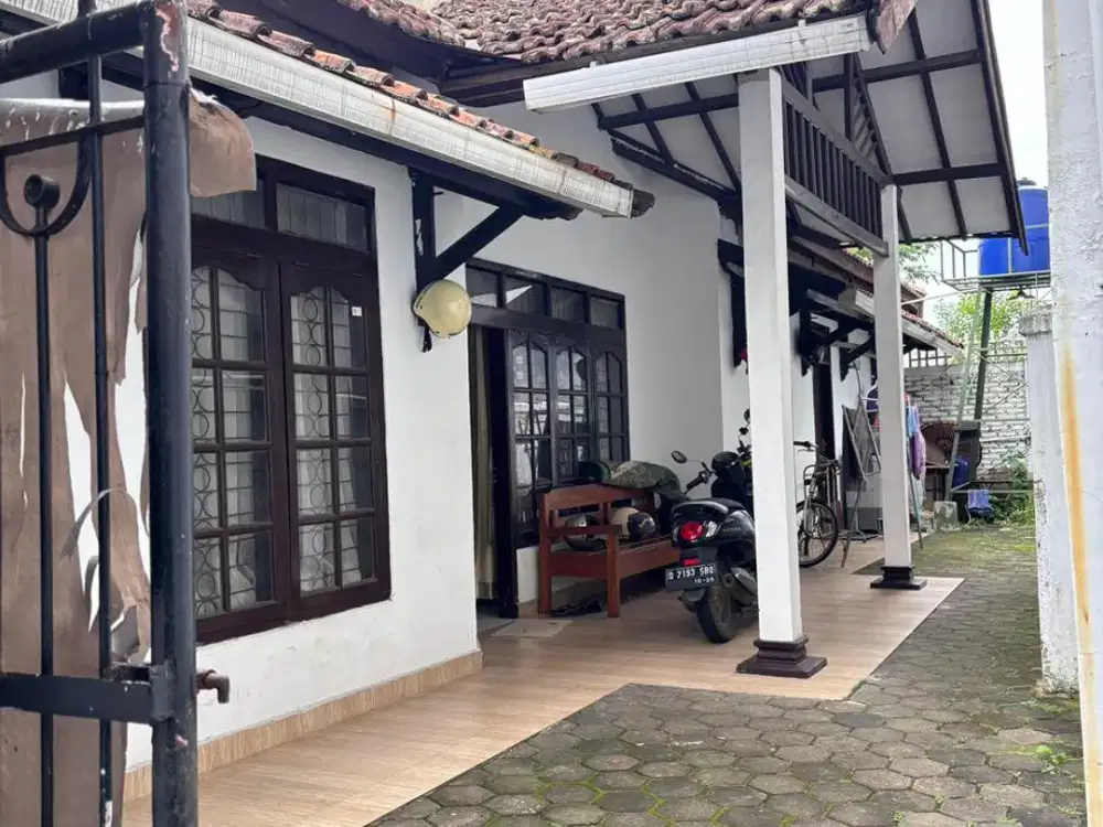 YD. DIJUAL RUMAH LOKASI CIMAHI AKSES MASUK GANG HUNIAN NYAMAN DAN AMAN