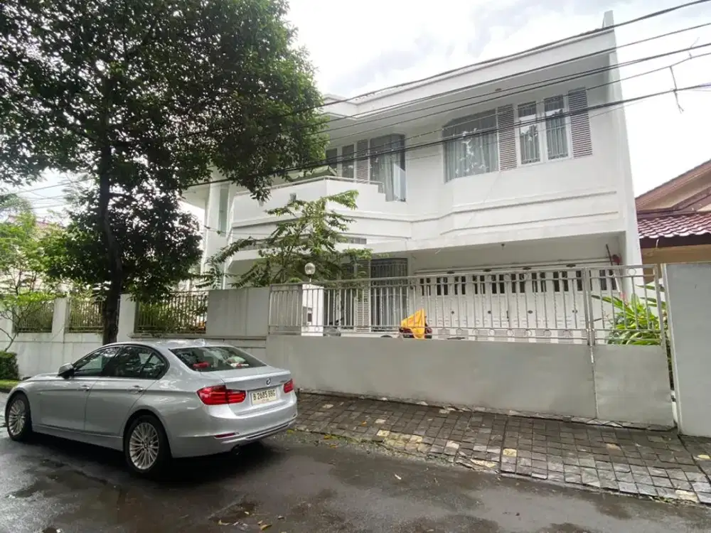 Dijual Rumah Bagus Asri Hoek di Bintaro, Jakarta Selatan