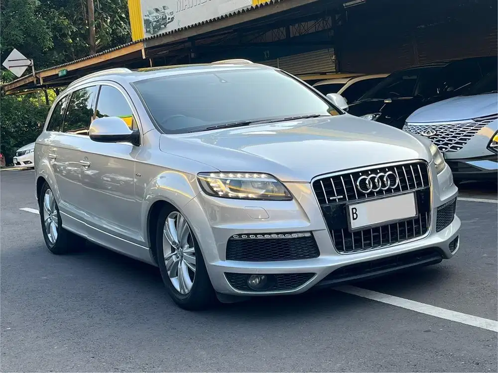 TERMURAH!! AUDI Q7 3.0 S-LINE AT SILVER 2012
