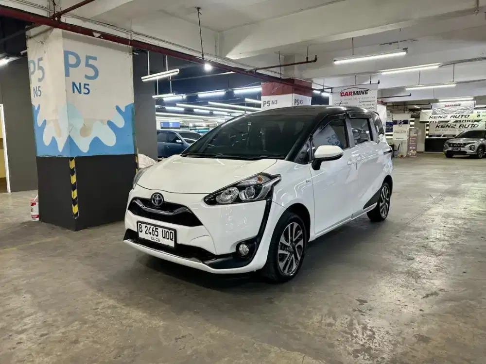 Toyota Sienta V AT 2020
