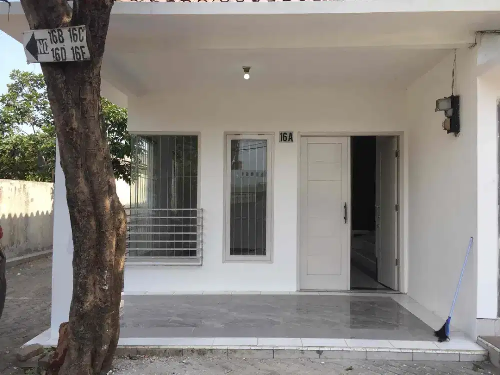 Rumah disewa, Jakarta Barat, Dekat halte bus Trans Jakarta