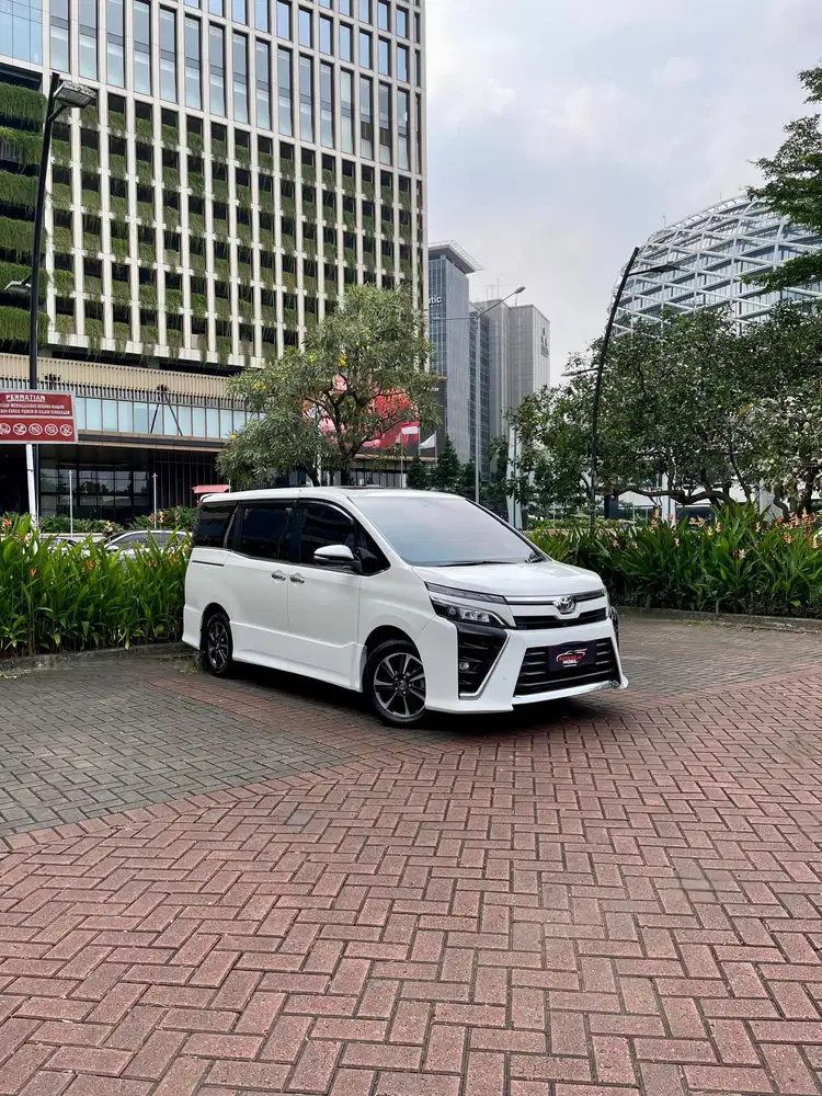 Toyota Voxy 2.0 AT 2018
Odo (87rb) mobil siap pakai no pr