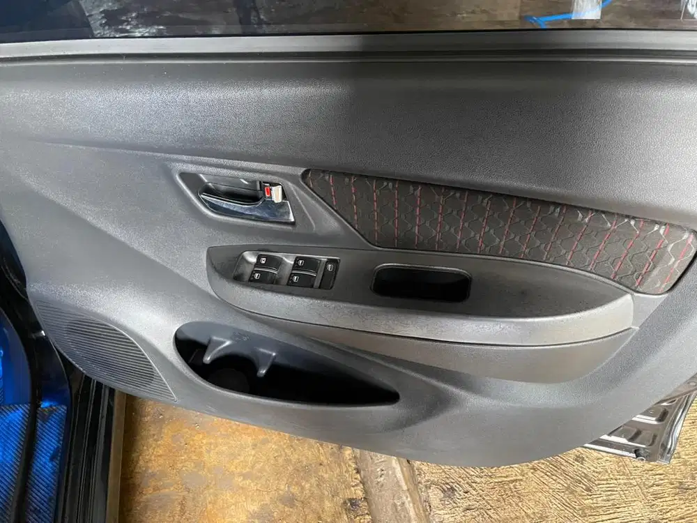 Daihatsu Ayla 1.2 R metik