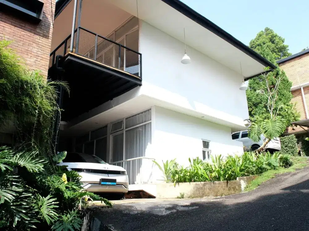 Dijual Rumah Villa Sangat Nyaman Untuk Hunian, Bisa Untuk Invest di Cikutra Bojong Koneng