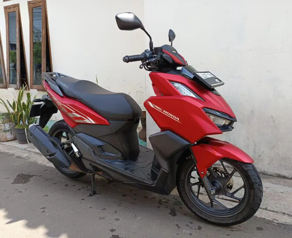 Honda vario 160 cbs 2023 lengkap mesin halus