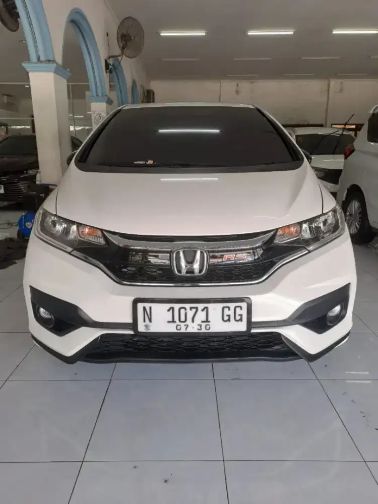 KM 40 RBAN !! NEW JAZZ RS 2019 CVT
