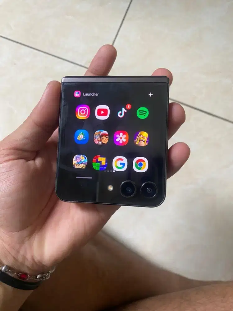 Samsung z flip 5 SEIN. internal 512