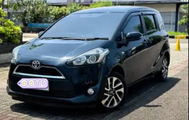 Sienta V AT bisa TT Mobil