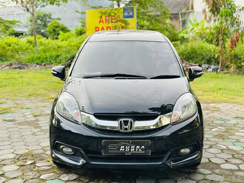 HONDA MOBILIO E 2015 Manual Hitam