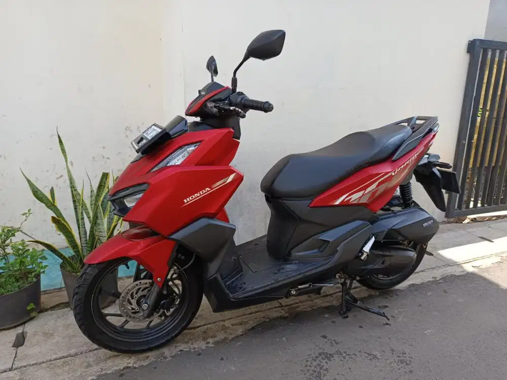 Di jual cepat vario 160 cbs 2023 siap pakai