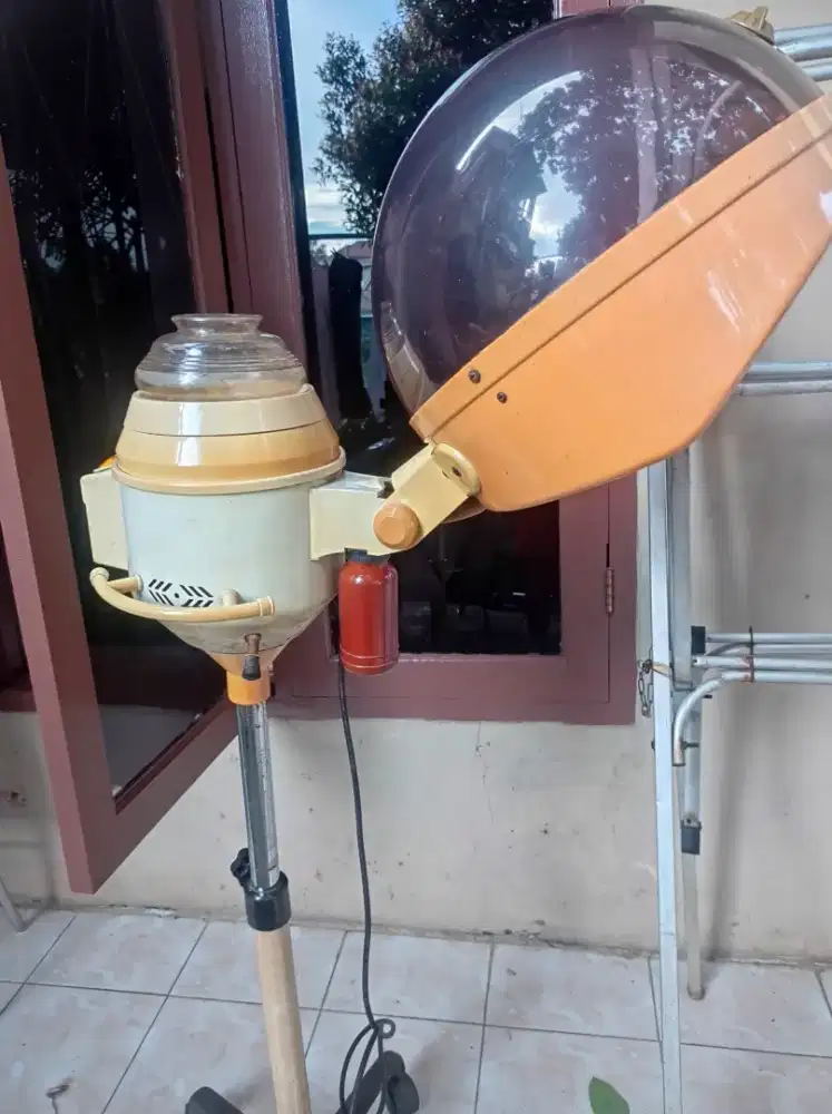 MESIN HAIR STEAMER CREAMBATH