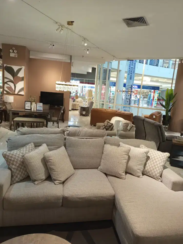 Larce sofa sectional