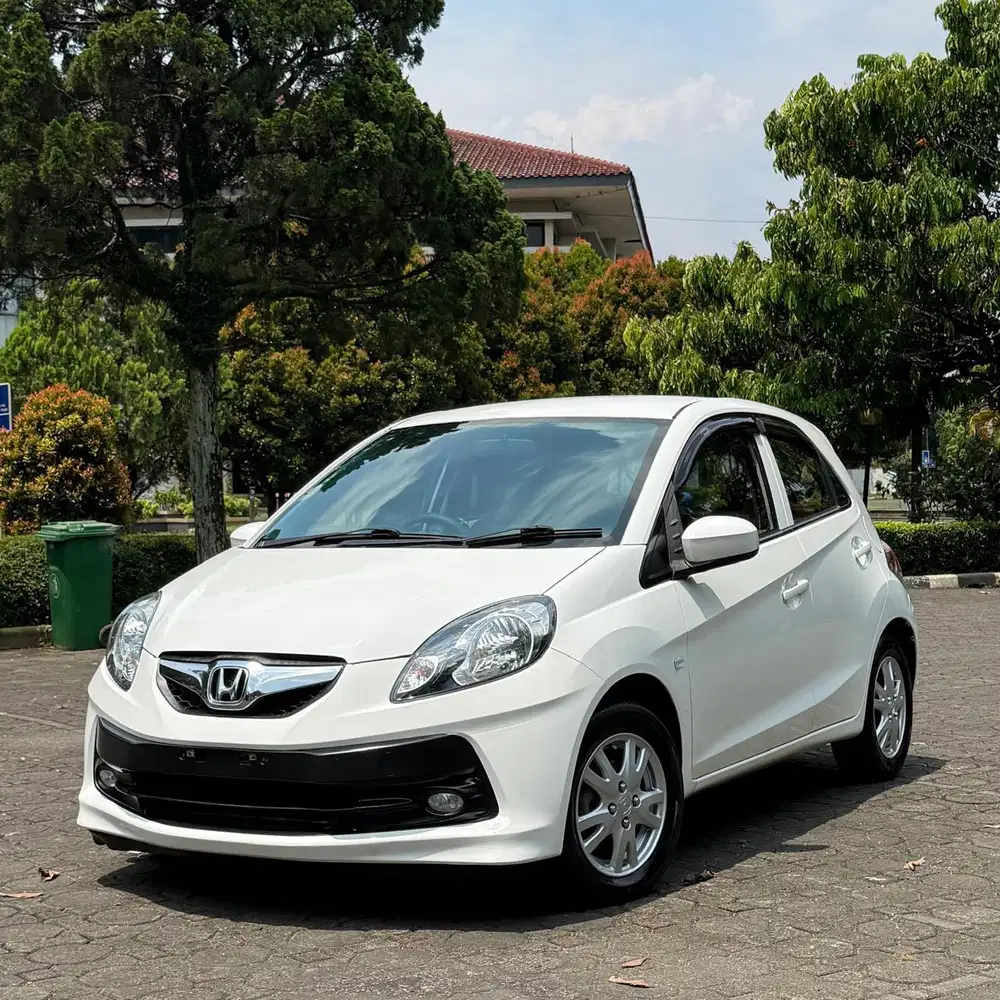 Tdp 8jt Honda Brio E Satya 2013 At Putih istimewa