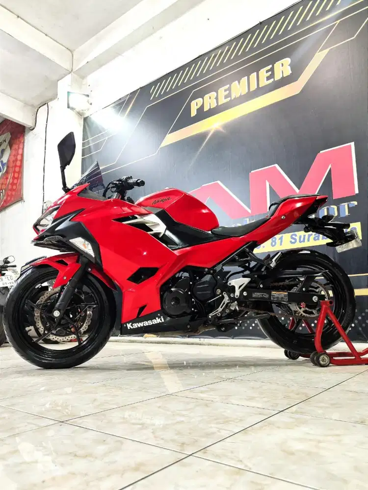 Kawasaki New Ninja 250 FI reg 2021 dp 8jt an stock terbaru