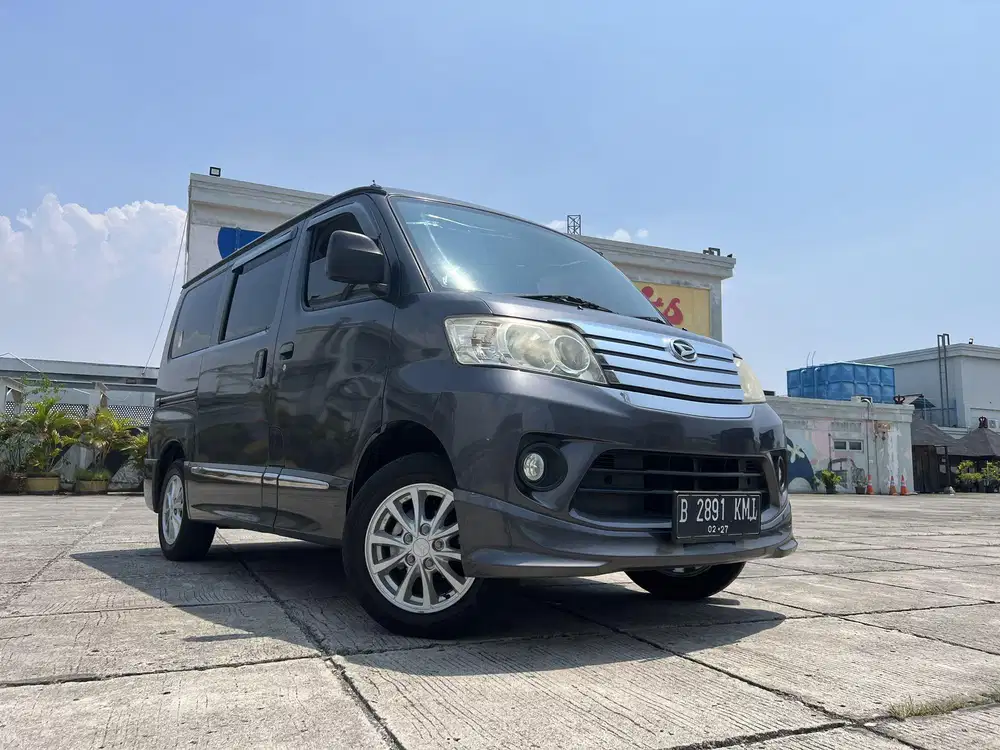 Daihatsu Luxio X at 2016 automatic