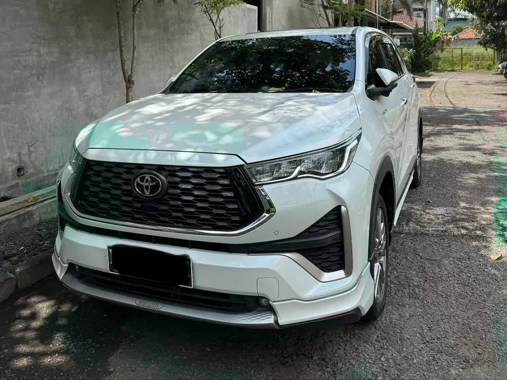 Innova zenix q hybrid modelista AT 2023