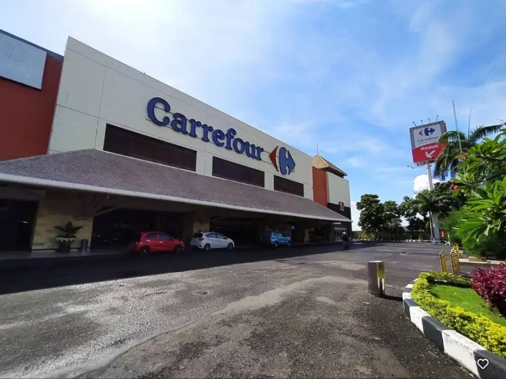 For Lease Commercial Land With Building  At Sunset Road Street Badung Bali Dekat Patung Dewa Ruci Kuta Bali.