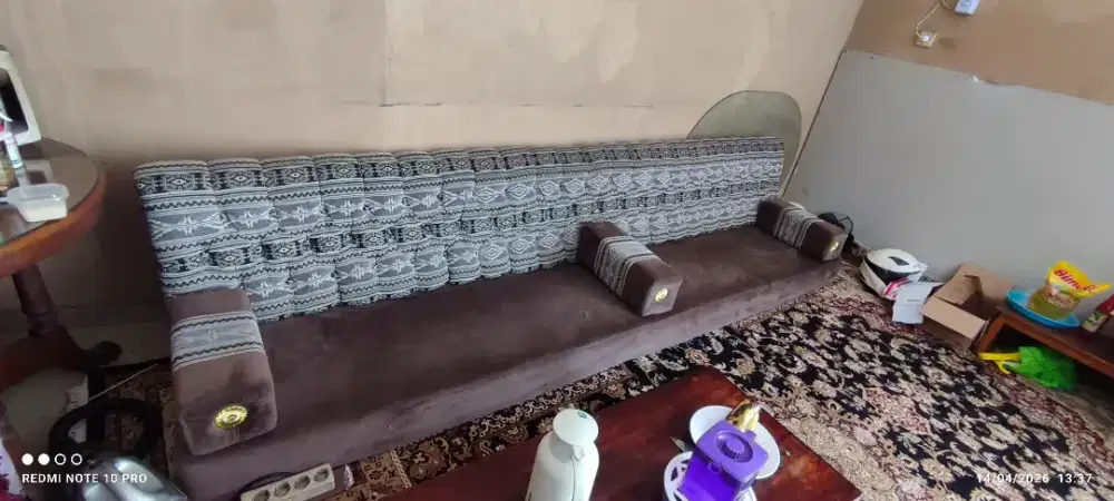 misnad sofa arab lesehan