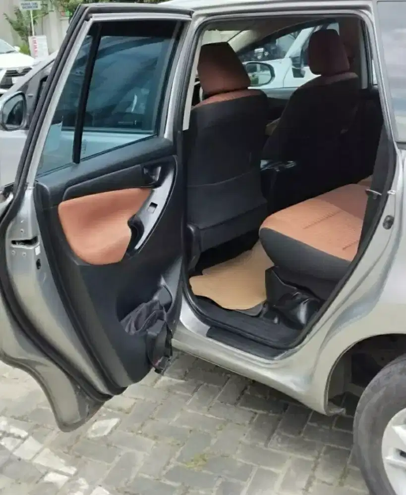 DIJUAL CEEPPAT , Reborn 2.4 G metic . Th 2019 ( MOBIL SIAP PAKAI )