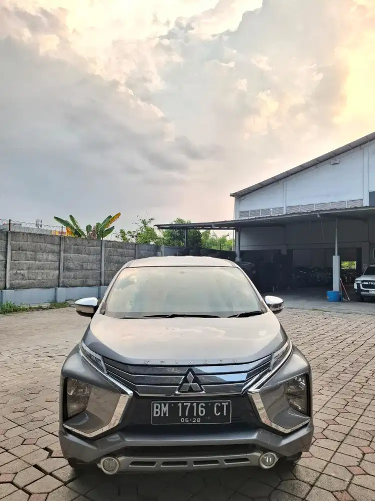 Xpander 2018 ultimate matic. Km 91rb antik