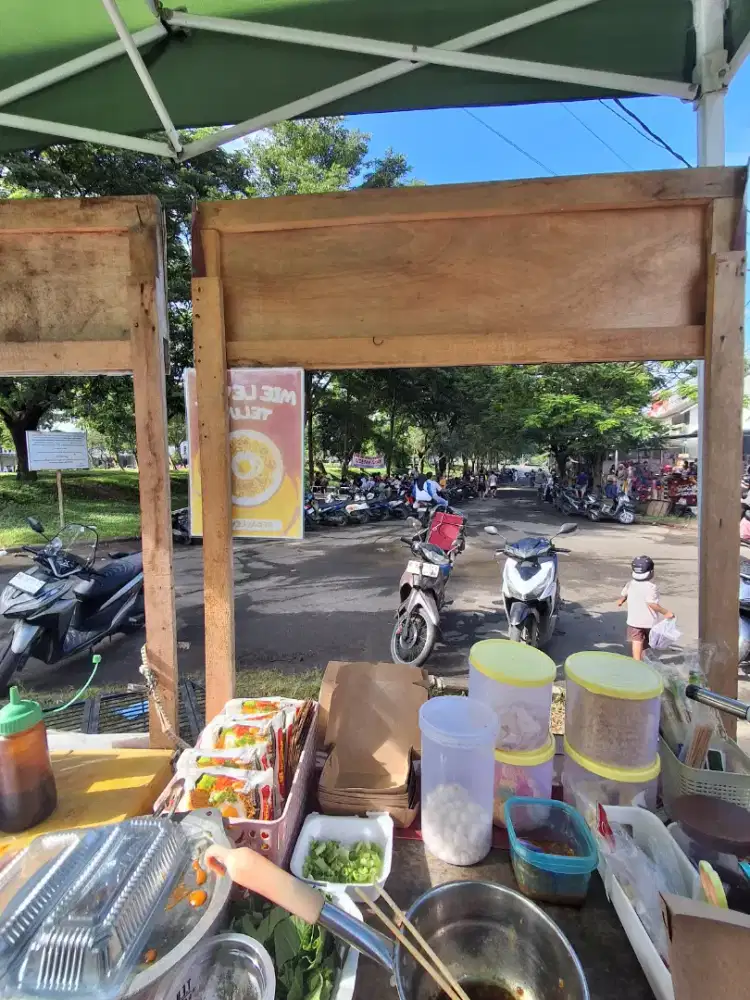 Dibutuhkan karyawati