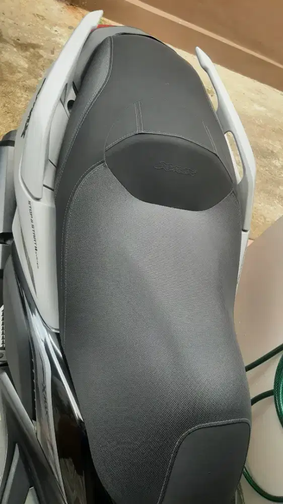 Jok xmax connected 2023